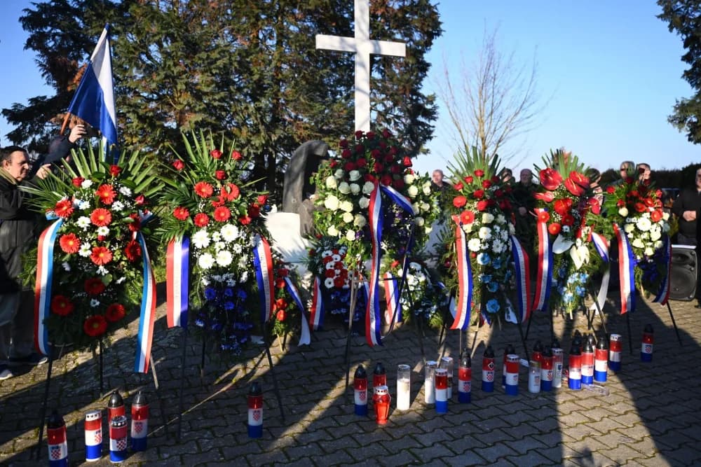 Iskazana počast poginulim pripadnicima 101. bosansko-brodske brigade HVO-a u prigodi njene 33. obljetnice