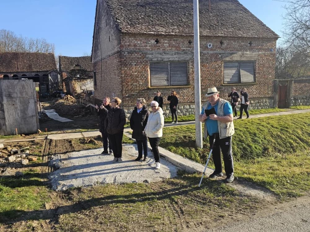 Najluđe maškare i ove godine u Donjoj Bebrini: Među Šokcima i Bosancima bili i Filipinci
