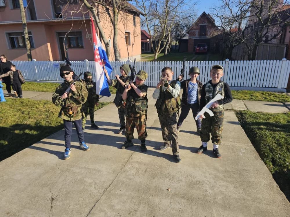 Najluđe maškare i ove godine u Donjoj Bebrini: Među Šokcima i Bosancima bili i Filipinci