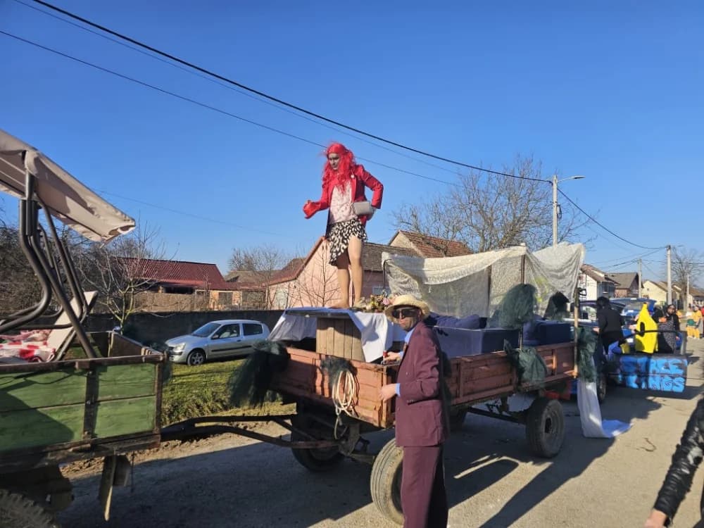 Najluđe maškare i ove godine u Donjoj Bebrini: Među Šokcima i Bosancima bili i Filipinci