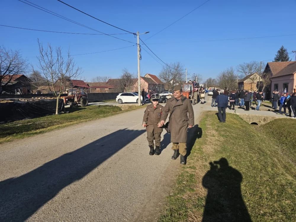 Najluđe maškare i ove godine u Donjoj Bebrini: Među Šokcima i Bosancima bili i Filipinci