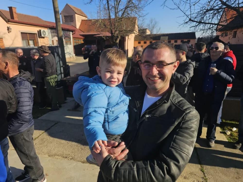 Najluđe maškare i ove godine u Donjoj Bebrini: Među Šokcima i Bosancima bili i Filipinci