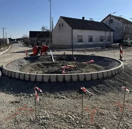 Napreduju radovi na uređenju kružnog toka: ʼŽelimo povećati sigurnost djeceʼ