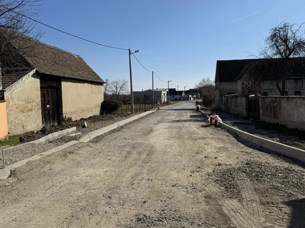Napreduju radovi na uređenju kružnog toka: ʼŽelimo povećati sigurnost djeceʼ