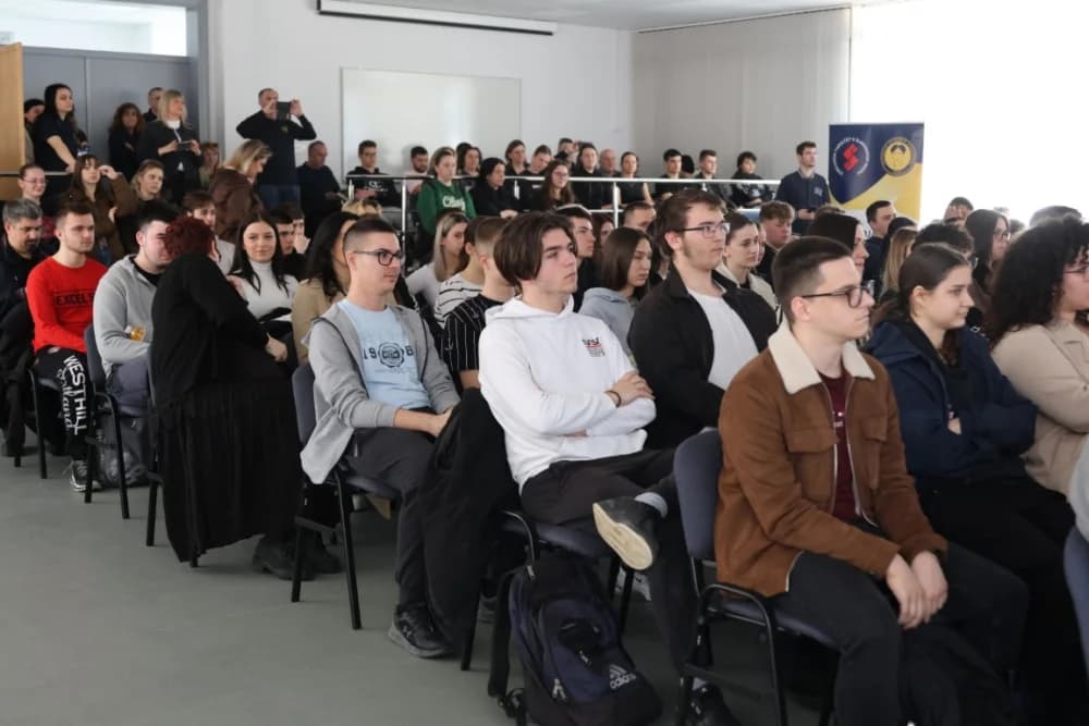 Brodsko-posavski maturanti više nego zadovoljni s ponuđenim akademskim programima na Sveučilištu u Slavonskom Brodu