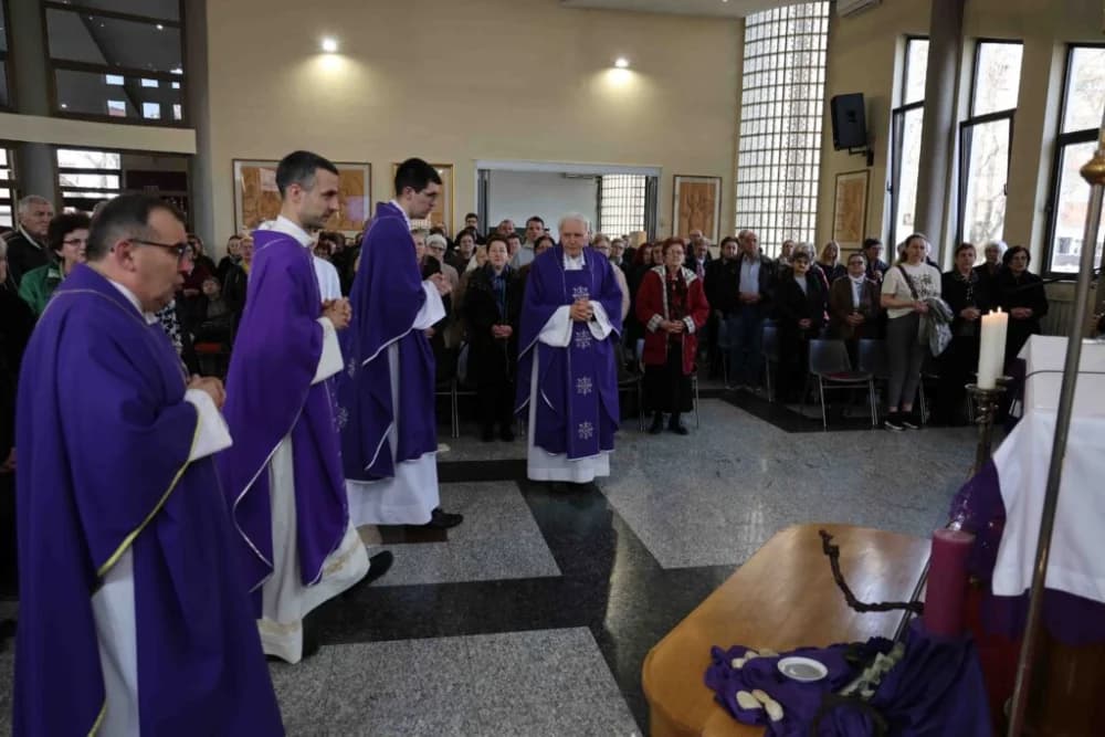 Hodočasnički dan Gospi Brze Pomoći u Slavonskom Brodu