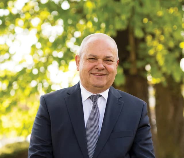 Znatno se povećala Dusparina neto plaća koja sada iznosi 4.424,24 eura - podatak je to koji je objavljen u najnovijoj imovinskoj kartici!