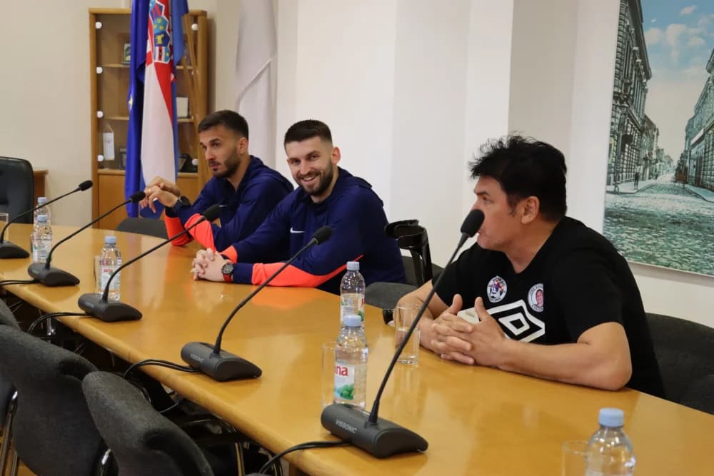 Hrvatska futsalska reprezentacija na prijemu kod gradonačelnika Duspare