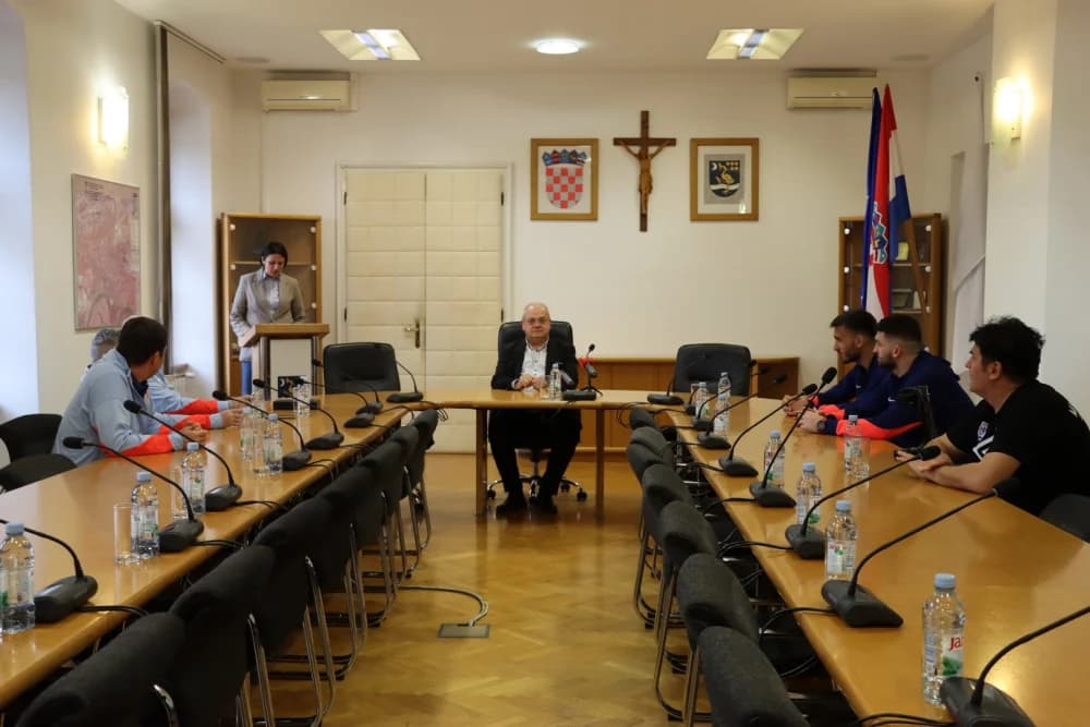Hrvatska futsalska reprezentacija na prijemu kod gradonačelnika Duspare