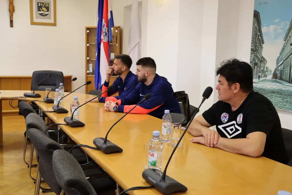 Hrvatska futsalska reprezentacija na prijemu kod gradonačelnika Duspare