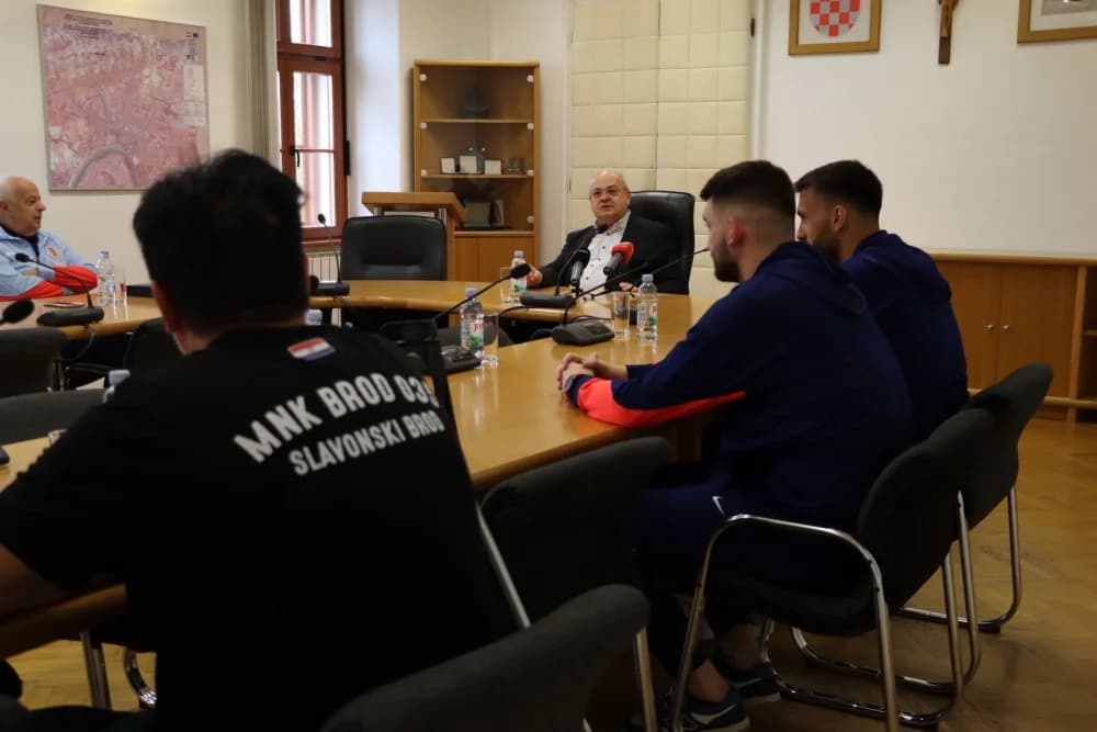 Hrvatska futsalska reprezentacija na prijemu kod gradonačelnika Duspare
