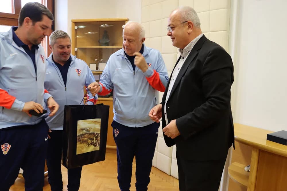 Hrvatska futsalska reprezentacija na prijemu kod gradonačelnika Duspare