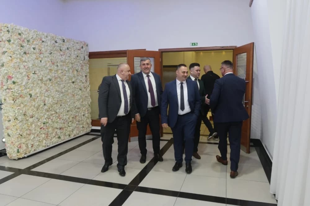 Veliko slavlje u Slavonskom Brodu povodom 35. obljetnice HDZ-a u Brodsko-posavskoj županiji: ʼSpremni smo na najzahtjevnije i najborbenije izboreʼ