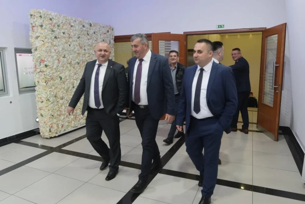 Veliko slavlje u Slavonskom Brodu povodom 35. obljetnice HDZ-a u Brodsko-posavskoj županiji: ʼSpremni smo na najzahtjevnije i najborbenije izboreʼ