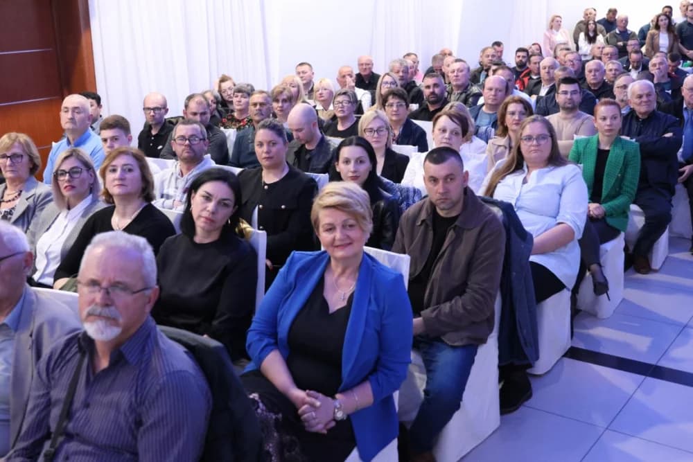 Veliko slavlje u Slavonskom Brodu povodom 35. obljetnice HDZ-a u Brodsko-posavskoj županiji: ʼSpremni smo na najzahtjevnije i najborbenije izboreʼ
