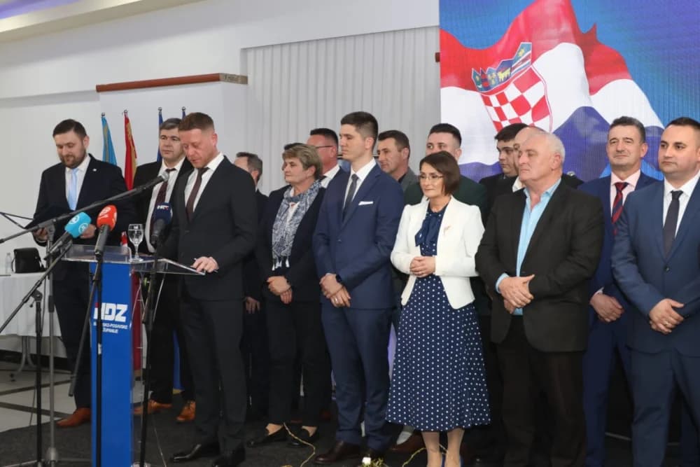 Veliko slavlje u Slavonskom Brodu povodom 35. obljetnice HDZ-a u Brodsko-posavskoj županiji: ʼSpremni smo na najzahtjevnije i najborbenije izboreʼ
