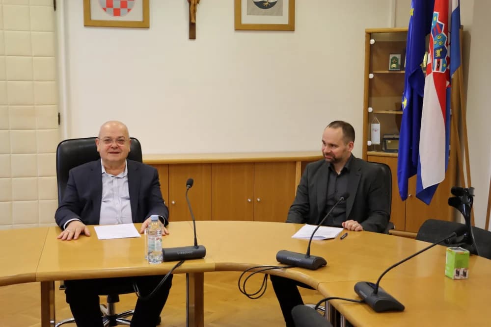 Potpisani ugovori s udrugama: Financijska potpora Grada Sl. Broda za realizaciju programskih aktivnosti