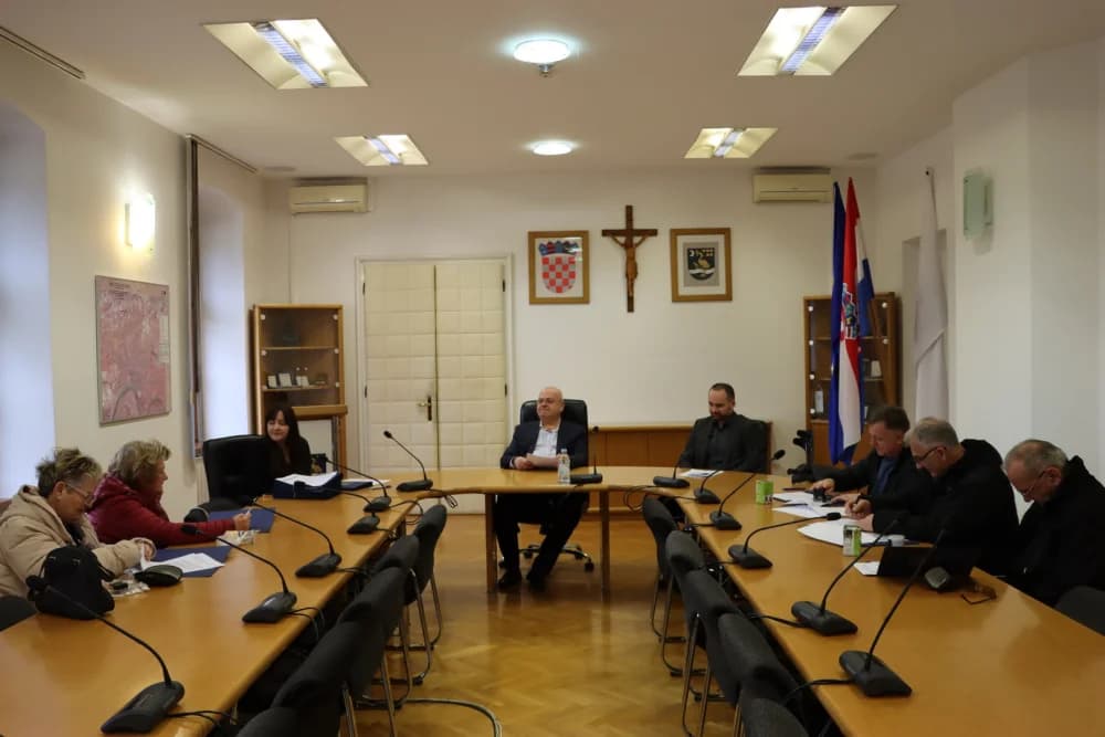 Potpisani ugovori s udrugama: Financijska potpora Grada Sl. Broda za realizaciju programskih aktivnosti