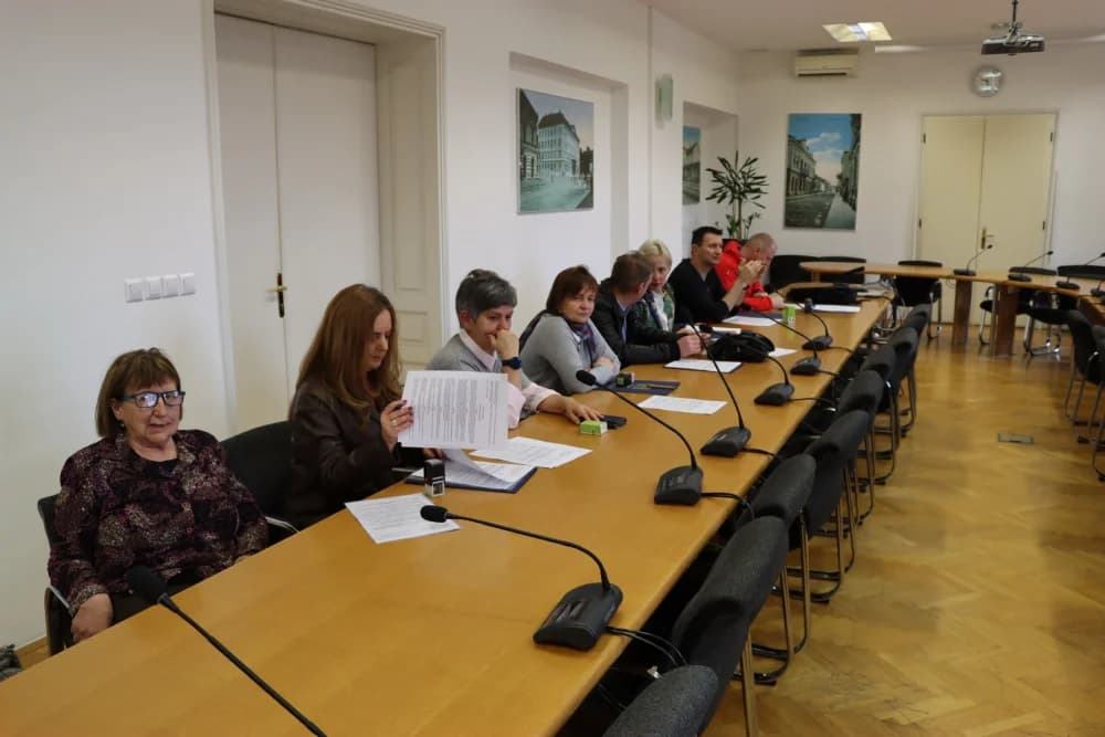 Potpisani ugovori s udrugama: Financijska potpora Grada Sl. Broda za realizaciju programskih aktivnosti