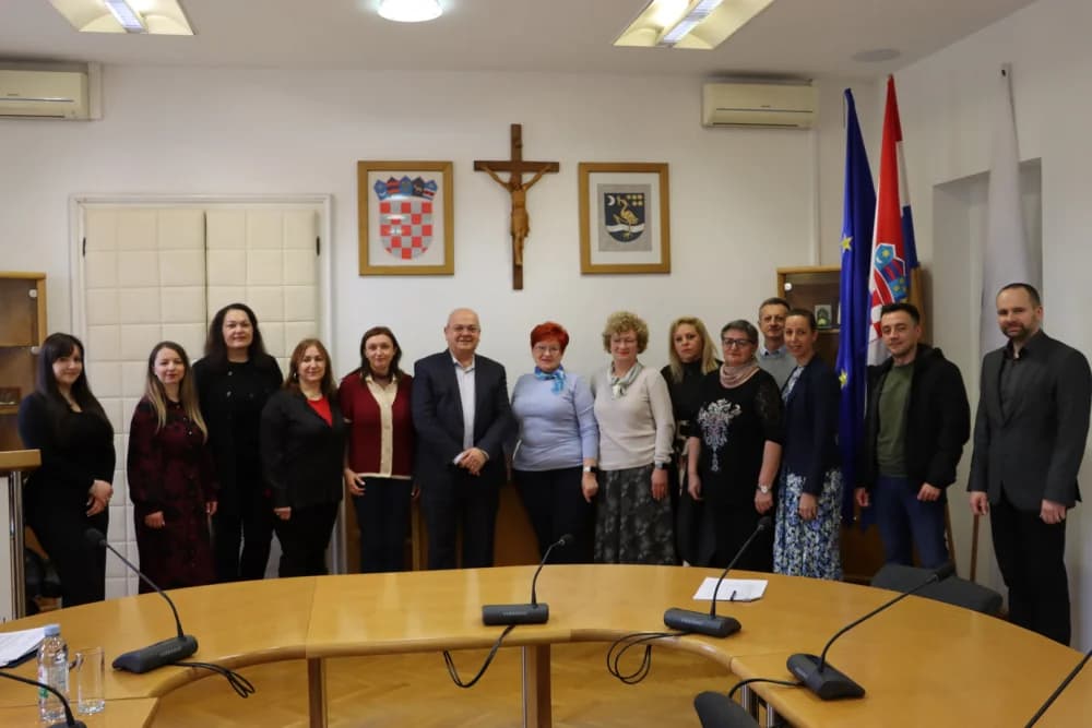 Potpisani ugovori s udrugama: Financijska potpora Grada Sl. Broda za realizaciju programskih aktivnosti