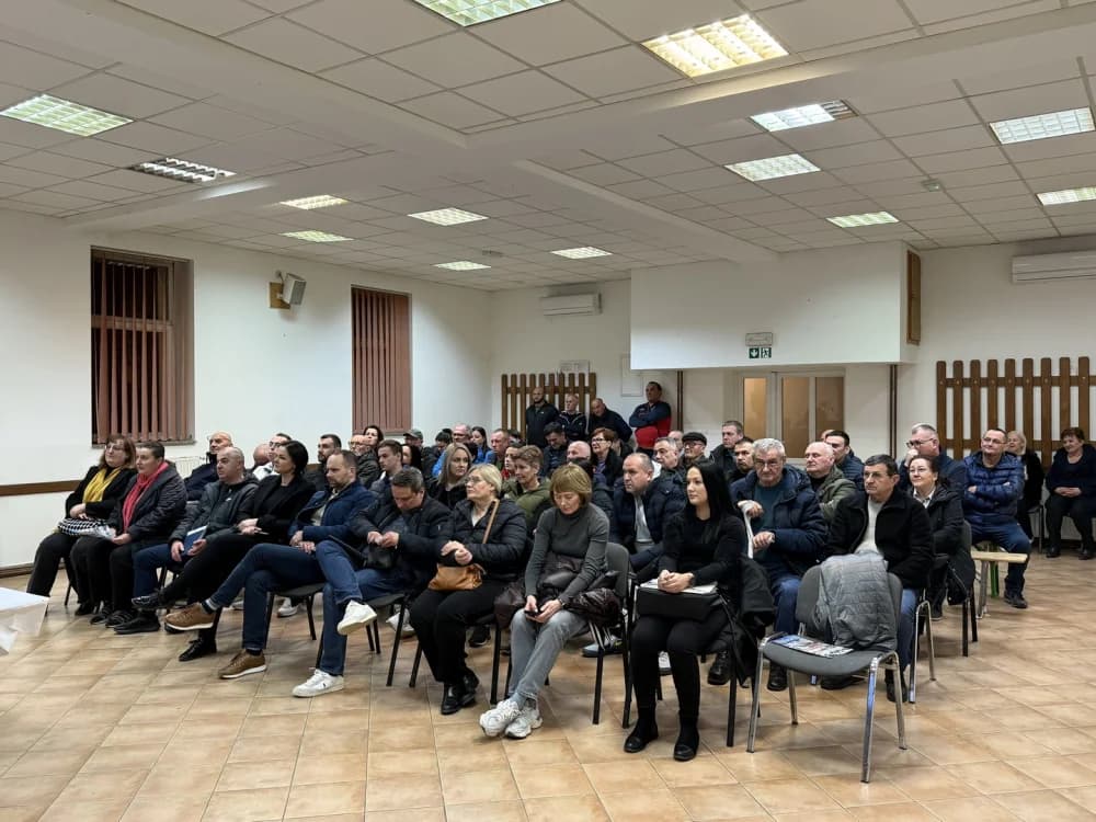 Sastanak za sastankom gradonačelnika Duspare sa sugrađanima po mjesnim odborima