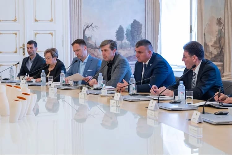 Župan Danijel Marušić nazočio na sastanku u Banskim dvorima, sastanku s predsjednikom Vlade RH Andrejom Plenkovićem