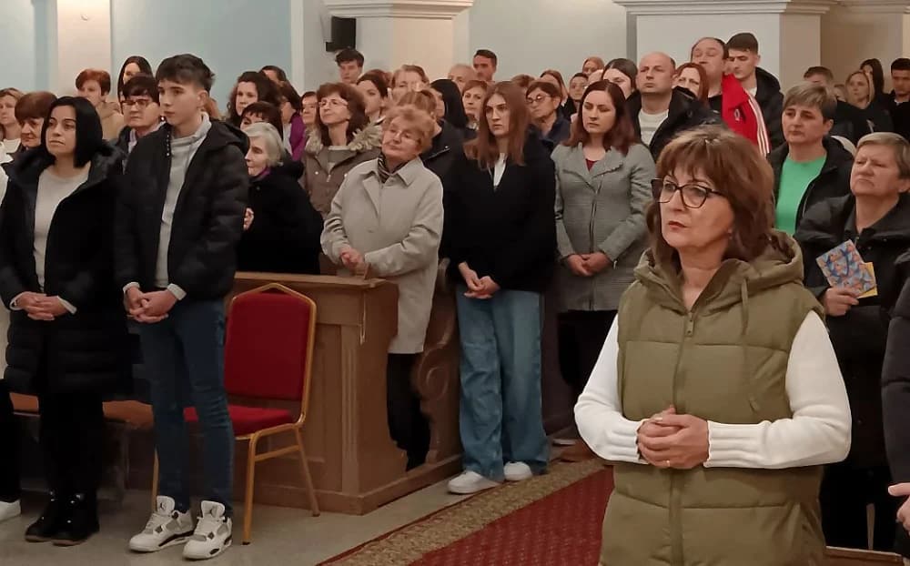 Brojni vjernici na primijenjenoj duhovnoj obnovi u župi Sibinj