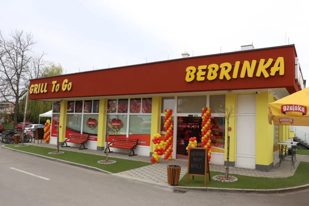 Na novoj lokaciji u Bebrinkinoj mesnici uz ponudu domaćeg mesa te prerađevina i gotova dnevna jela