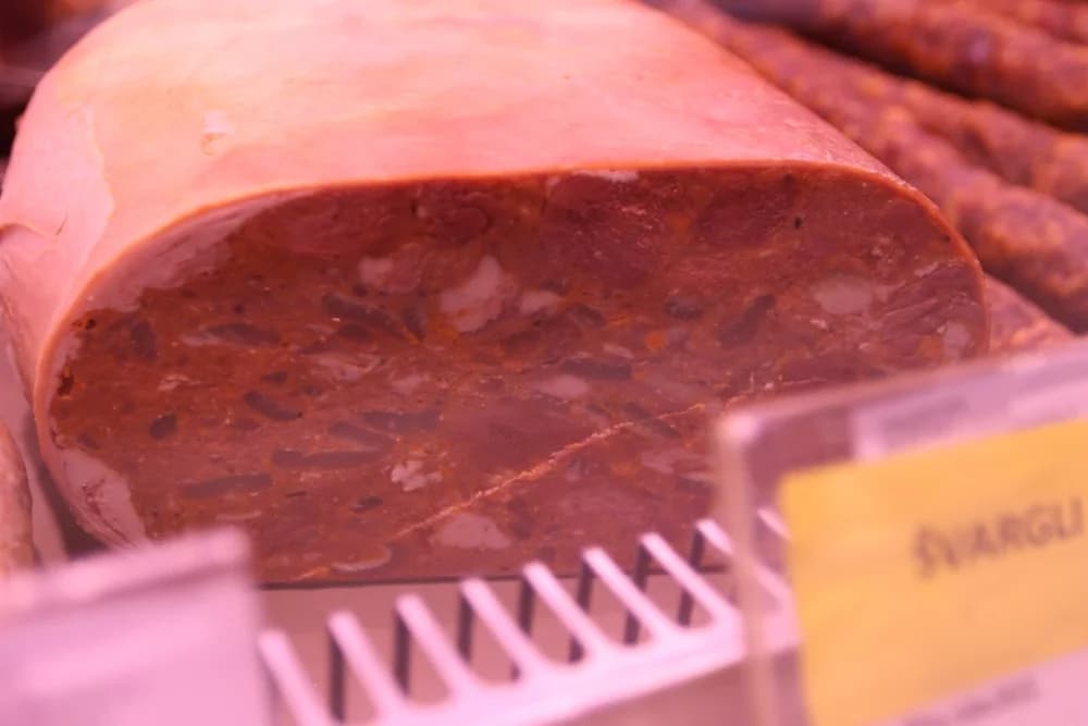 Na novoj lokaciji u Bebrinkinoj mesnici uz ponudu domaćeg mesa te prerađevina i gotova dnevna jela