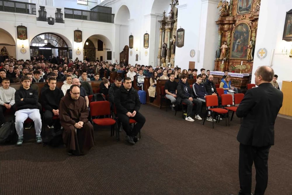 Slavonski Brod domaćin Sportskog susreta učenika katoličkih srednjih škola