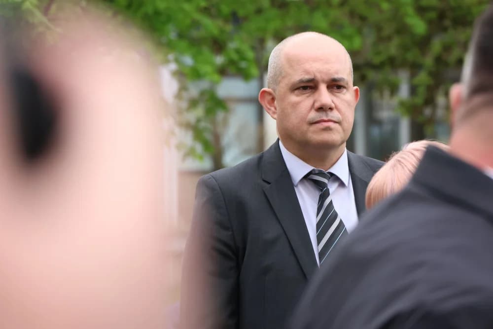 Obilježavanje Dana Brodsko-posavske županije: Položeni vijenci i zaoaljene svijeće u čast poginulim hrvatskim braniteljima