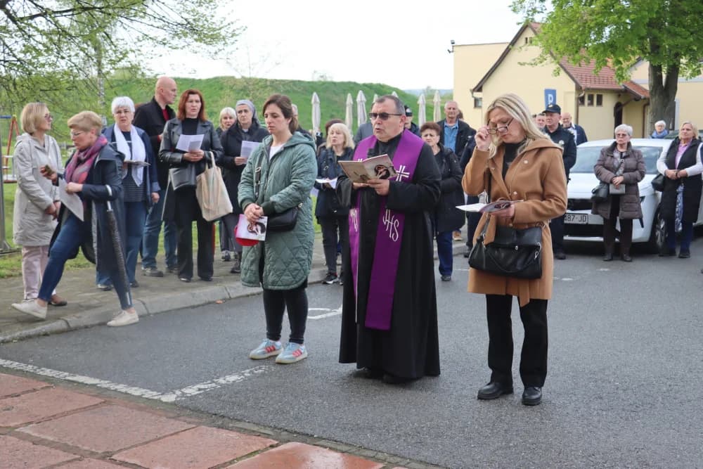 Održan tradicionalni Domovinski križni put za poginule i stradale u Domovinskom ratu