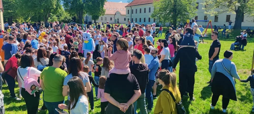 Zeko oduševio brodske mališane
