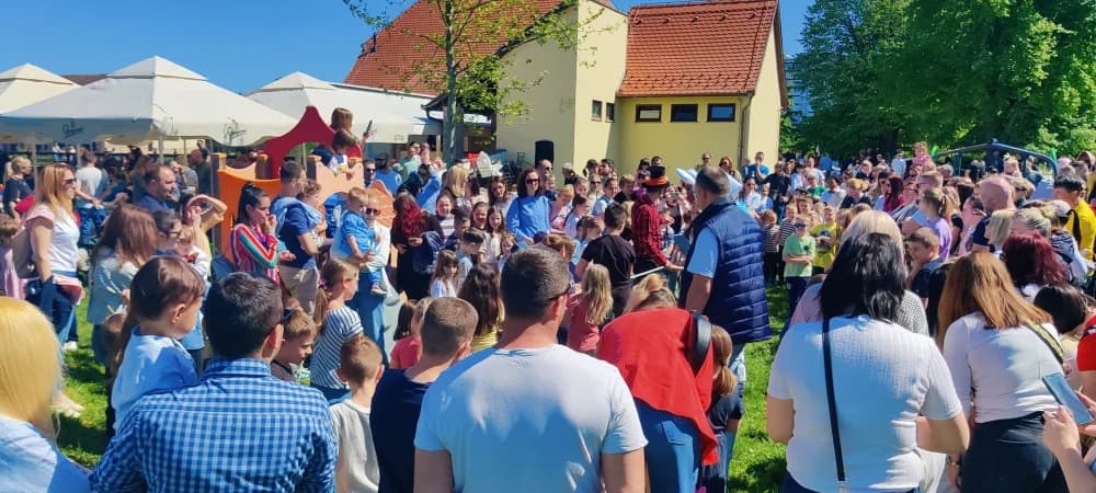 Zeko oduševio brodske mališane