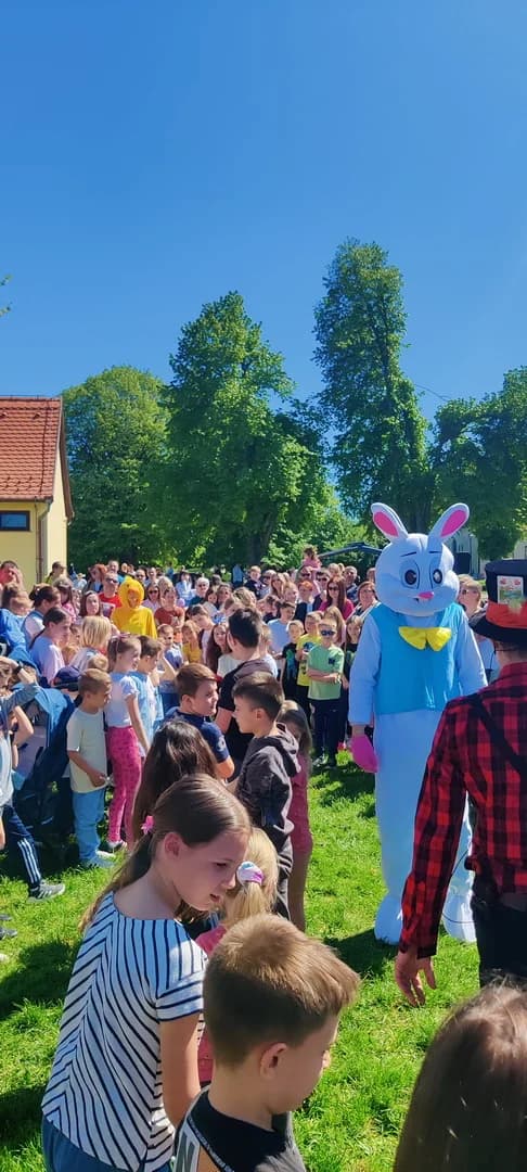 Zeko oduševio brodske mališane