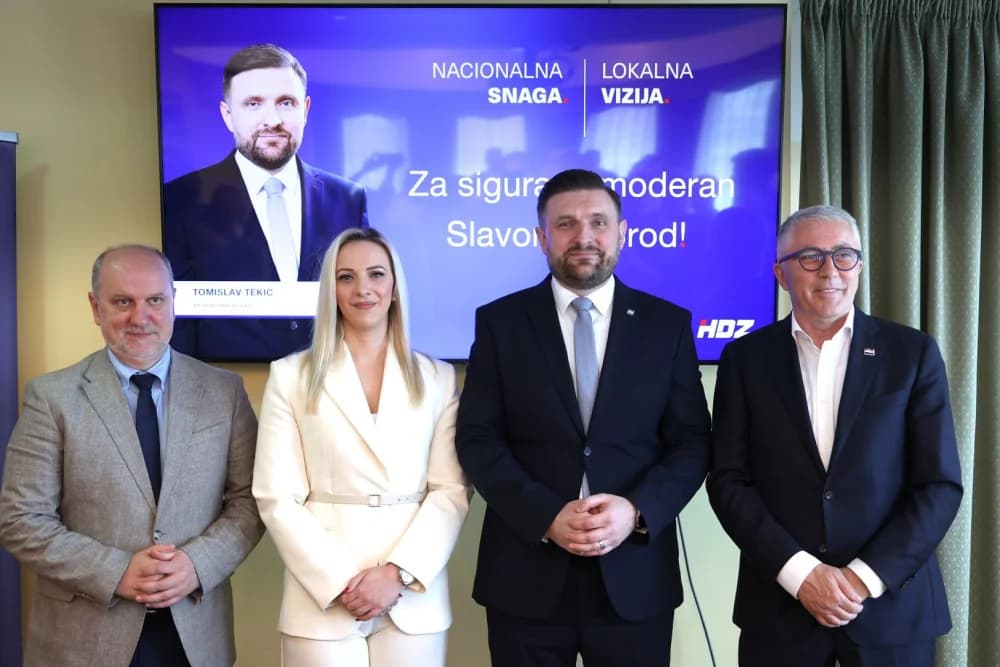 Tomislav Tekić, HDZ-ov kandidat za gradonačelnika Slavonskog Broda: ʼMoji prioriteti su mladi, umirovljenici i rješavanje problema parkiranja.ʼ