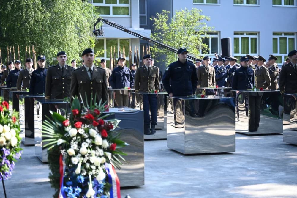 Brodsko-posavski čelnici na obilježavanju 30. obljetnice Vojno-redarstvene operacije ʼBljesakʼ u Okučanima