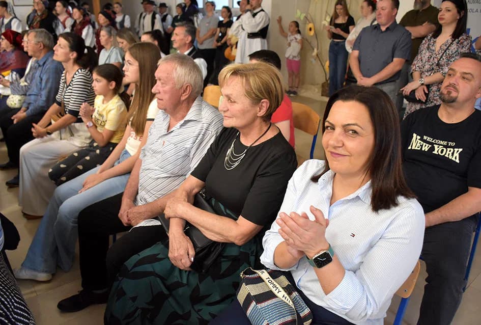 KUD-ovci iz Donjih Andrijevaca bili posebni gosti u susjednoj županiji na smotri „Pivaj diko ja ću ti polagat“