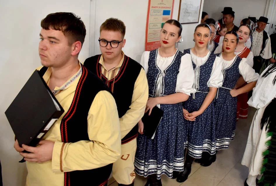 KUD-ovci iz Donjih Andrijevaca bili posebni gosti u susjednoj županiji na smotri „Pivaj diko ja ću ti polagat“
