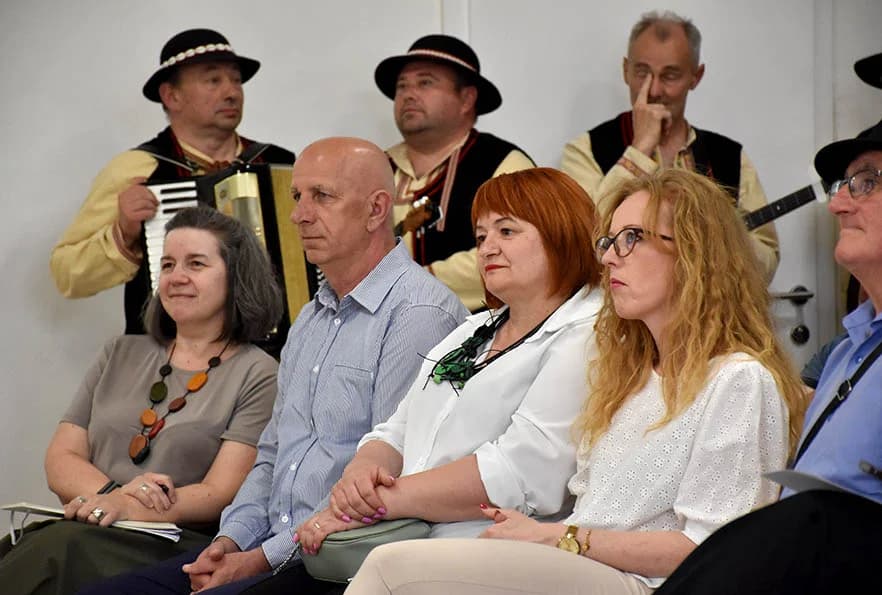 KUD-ovci iz Donjih Andrijevaca bili posebni gosti u susjednoj županiji na smotri „Pivaj diko ja ću ti polagat“