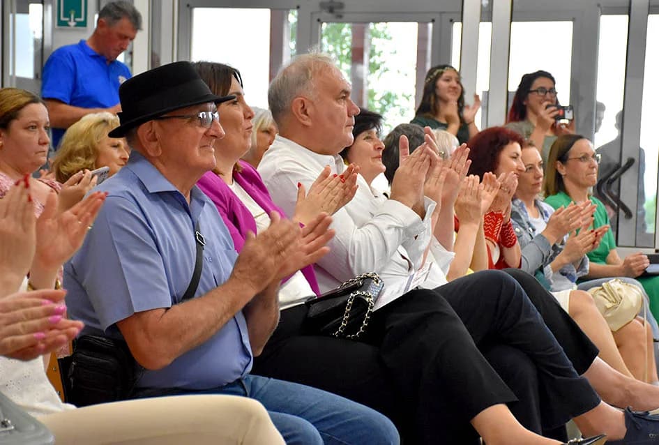 KUD-ovci iz Donjih Andrijevaca bili posebni gosti u susjednoj županiji na smotri „Pivaj diko ja ću ti polagat“