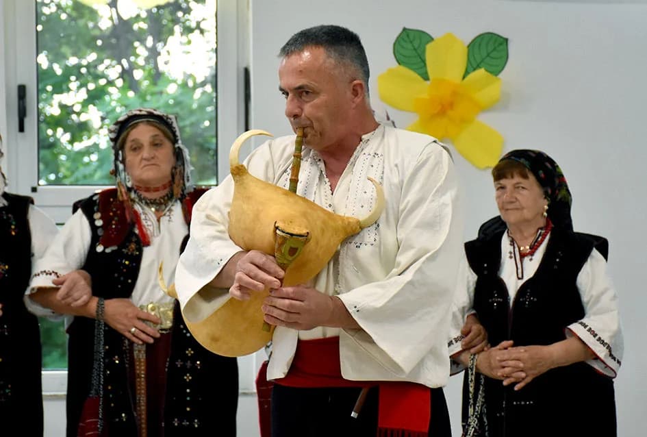 KUD-ovci iz Donjih Andrijevaca bili posebni gosti u susjednoj županiji na smotri „Pivaj diko ja ću ti polagat“