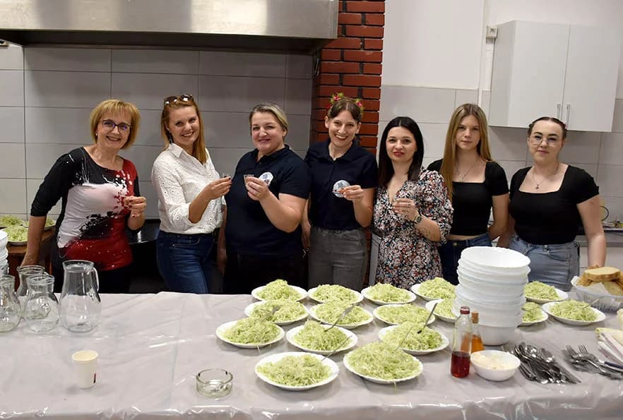 KUD-ovci iz Donjih Andrijevaca bili posebni gosti u susjednoj županiji na smotri „Pivaj diko ja ću ti polagat“