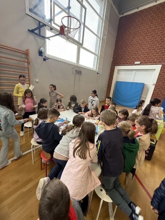 Vesela proslava Dana Osnovne škole Hugo Badalić