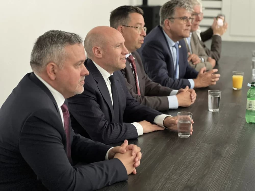 Đuro Đaković grupaciju posjetio Manfred Pentz, ministar za savezne i europske poslove u njemačkoj saveznoj pokrajini Hessen
