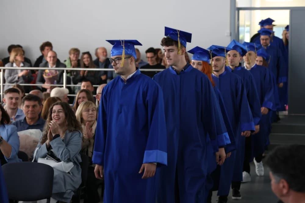 Velika svečanost: Promovirano 148 završnih studenata Sveučilišta u Slavonskom Brodu