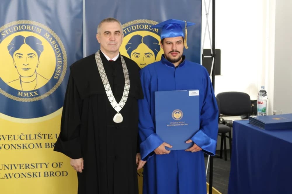 Velika svečanost: Promovirano 148 završnih studenata Sveučilišta u Slavonskom Brodu