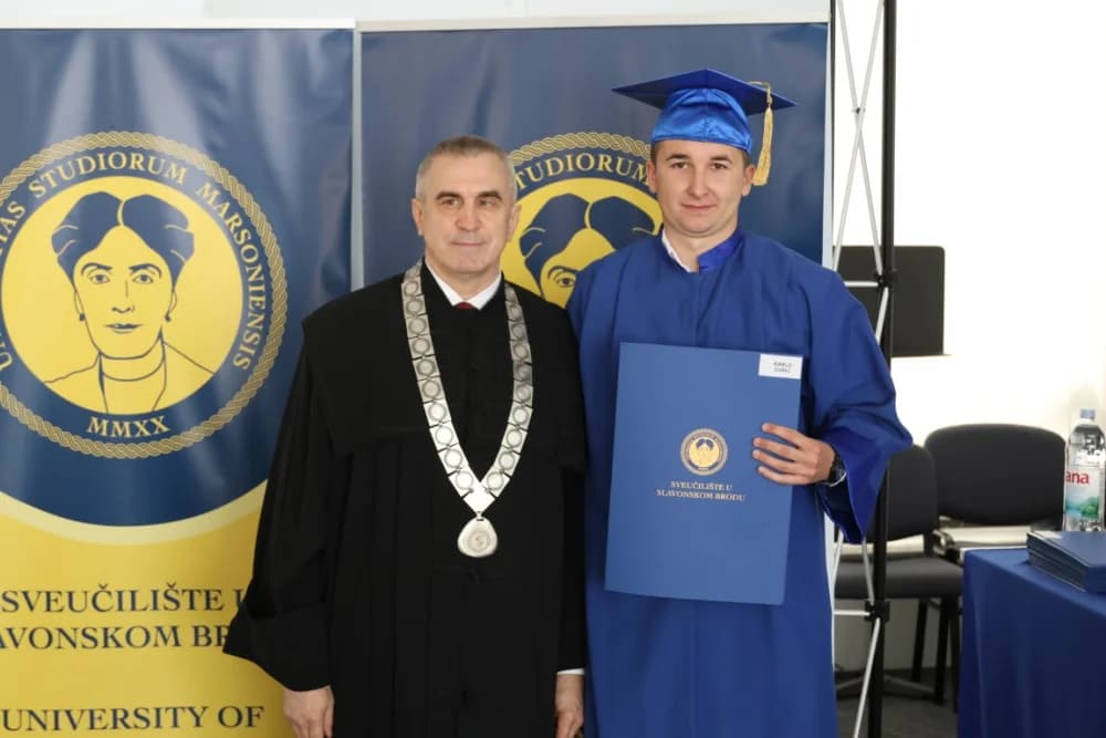 Velika svečanost: Promovirano 148 završnih studenata Sveučilišta u Slavonskom Brodu