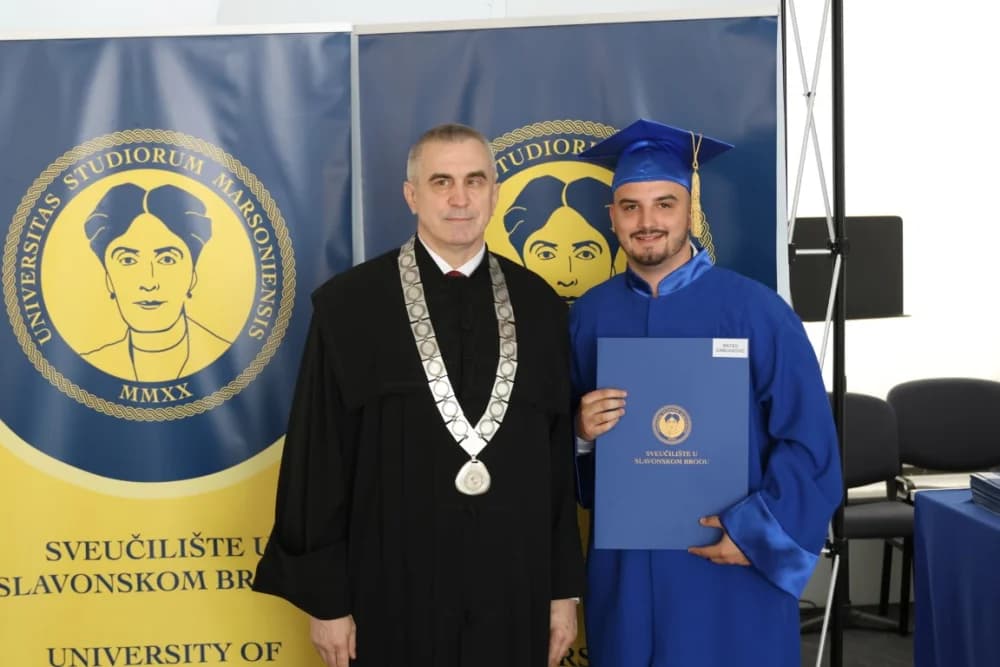 Velika svečanost: Promovirano 148 završnih studenata Sveučilišta u Slavonskom Brodu