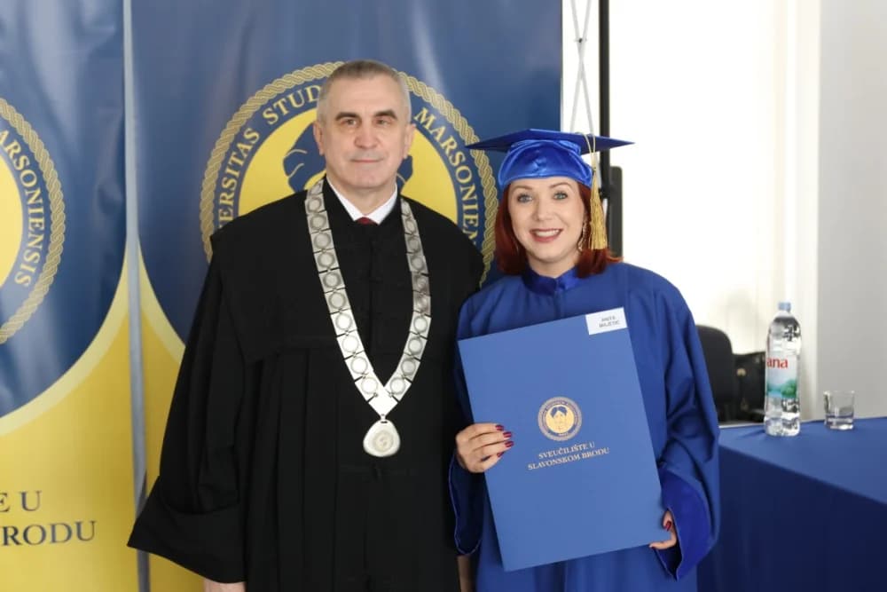 Velika svečanost: Promovirano 148 završnih studenata Sveučilišta u Slavonskom Brodu